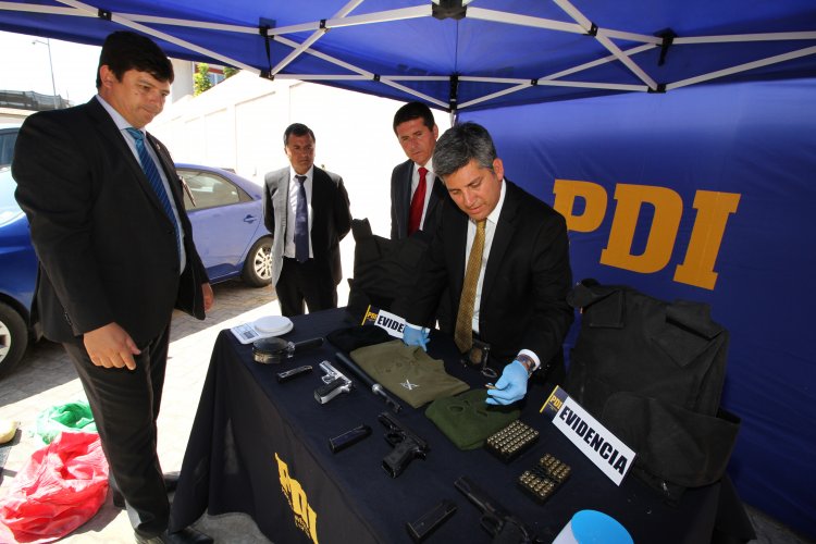 GOBIERNO COORDINA OPERATIVOS POLICIALES E INCAUTA MÁS DE 800 KILOS DE DROGAS