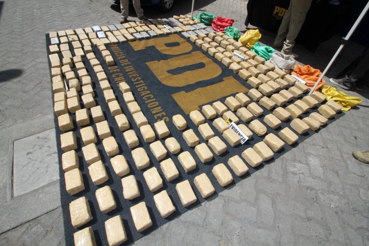 GOBIERNO COORDINA OPERATIVOS POLICIALES E INCAUTA MÁS DE 800 KILOS DE DROGAS