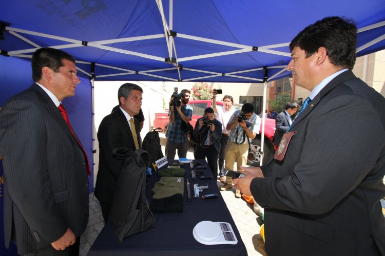 GOBIERNO COORDINA OPERATIVOS POLICIALES E INCAUTA MÁS DE 800 KILOS DE DROGAS