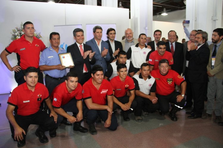 GOBIERNO REGIONAL RECONOCE A BRIGADISTAS SANJUANINOS QUE APOYARON EN COMBATE CONTRA INCENDIOS FORESTALES