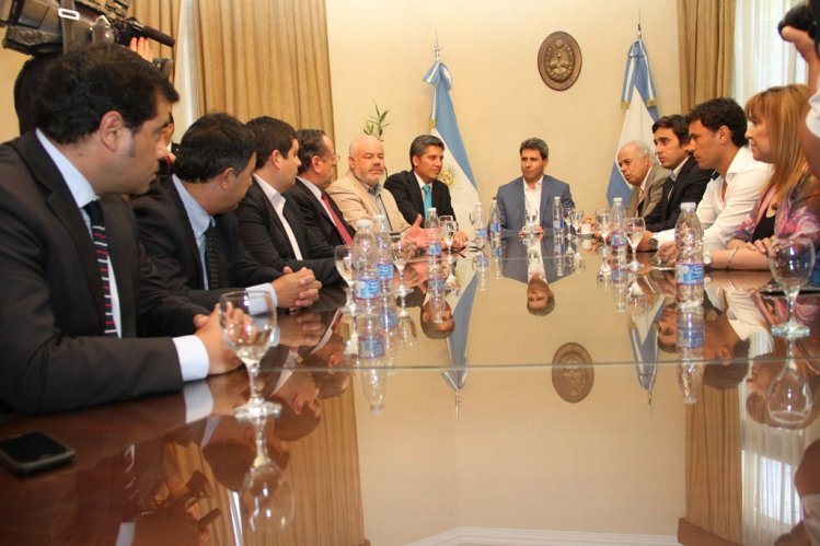 INTENDENTE IBÁÑEZ Y GREMIOS EMPRESARIALES REALIZAN POSITIVO BALANCE DE LA AGENDA DE INTEGRACIÓN EN SAN JUAN