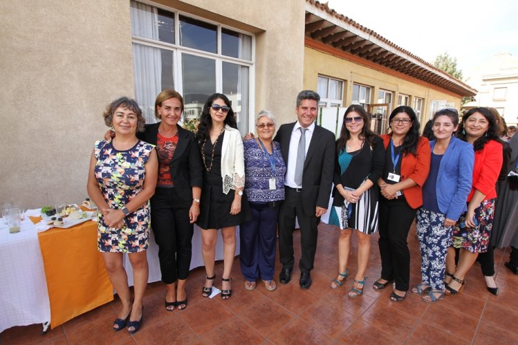 INTENDENTE IBÁÑEZ SALUDA A LAS FUNCIONARIAS DEL GOBIERNO EN EL DÍA INTERNACIONAL DE LA MUJER