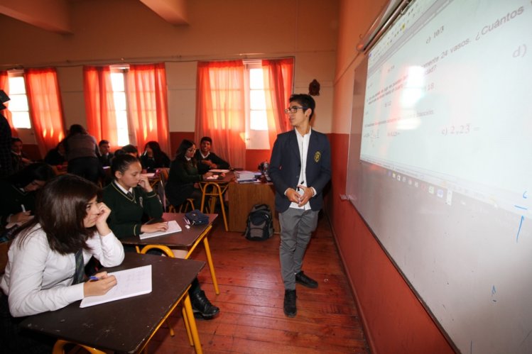 GOBIERNO, COLEGIOS Y POLICÍAS PROMUEVEN AUTOCUIDADO ENTRE LOS ESCOLARES
