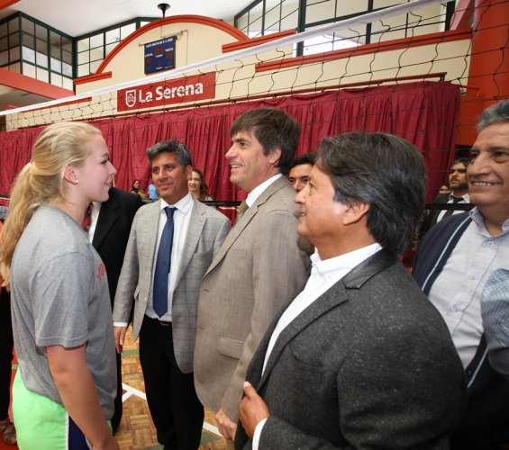 MINISTRO DEL DEPORTE EVALÚA EL POTENCIAL DE LA REGIÓN PARA QUE SEA CAPITAL DEL DEPORTE