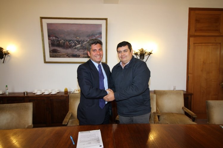 GOBIERNO ADJUDICA OBRAS DE ALCANTARILLADO PARA LA COMUNA DE LA HIGUERA