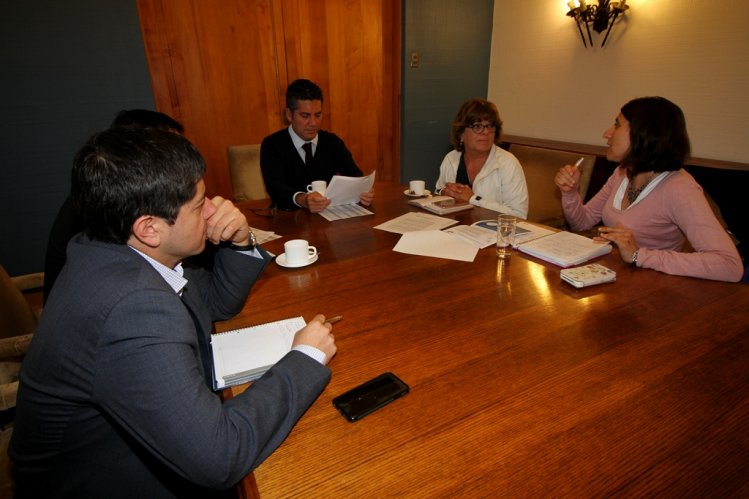 GOBIERNO Y ANEF COORDINAN PARTICIPACIÓN DE EMPLEADOS PÚBLICOS PARA EL CENSO 2017