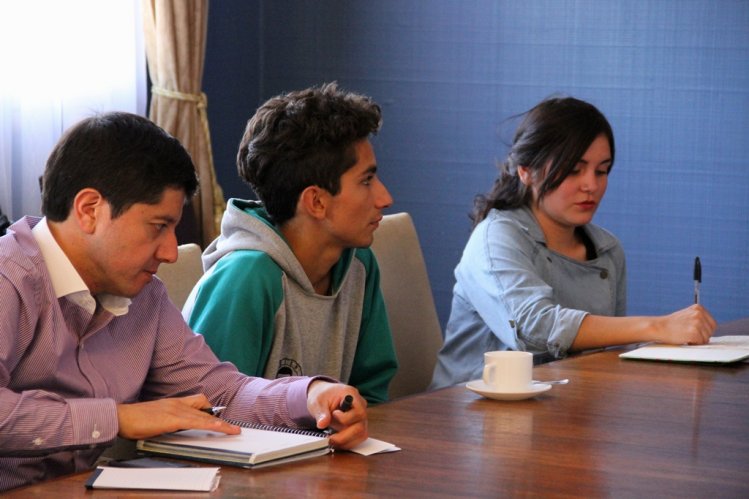 ESTUDIANTES SECUNDARIOS ACUERDAN AGENDA DE TRABAJO CON EL GOBIERNO