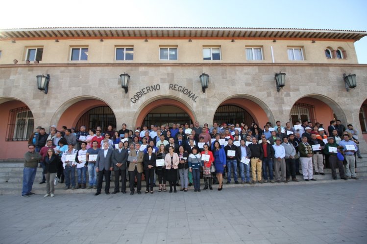 MINISTRA WILLIAMS ENTREGA CERTIFICADOS DE COMPETENCIAS LABORALES A 169 PEQUEÑOS MINEROS DE LA REGIÓN DE COQUIMBO