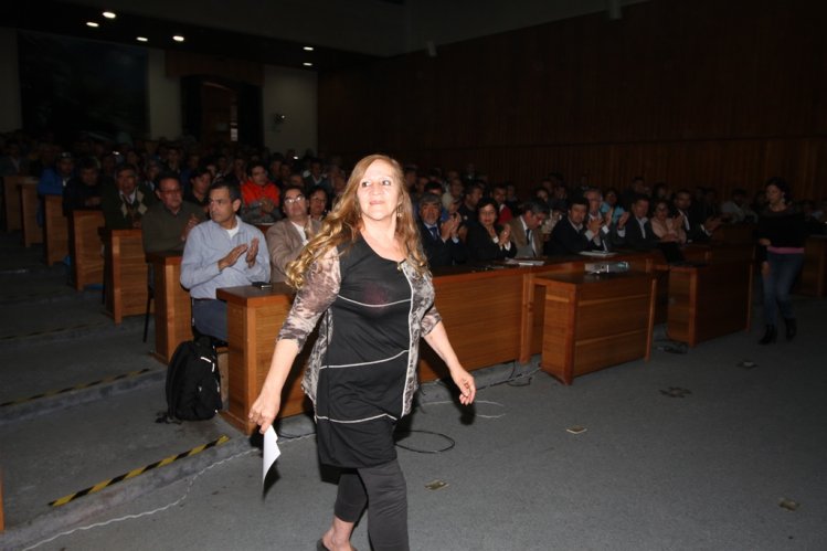 MINISTRA WILLIAMS ENTREGA CERTIFICADOS DE COMPETENCIAS LABORALES A 169 PEQUEÑOS MINEROS DE LA REGIÓN DE COQUIMBO