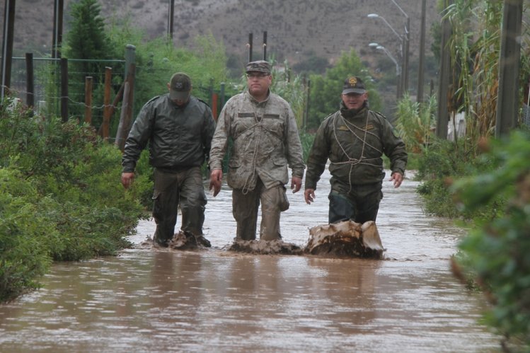 INTENDENTE CLAUDIO IBÁÑEZ MANTIENE ALERTA ROJA POR PRECIPITACIONES PARA LA REGIÓN DE COQUIMBO