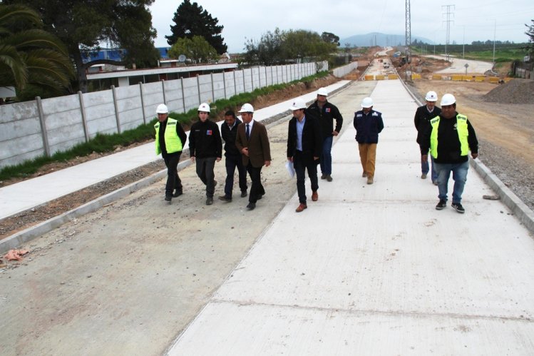 CON PASO SOBRE NIVEL EN BALMACEDA AVANZAN OBRAS DEL EJE CISTERNAS