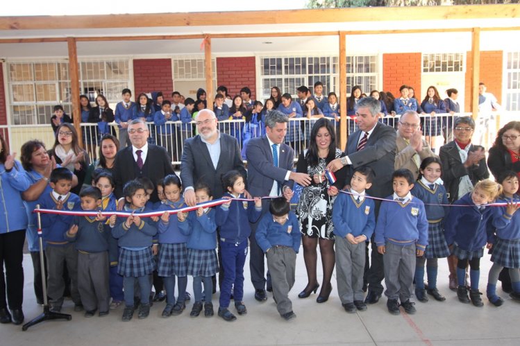ESTUDIANTES DEL VALLE DE ELQUI VALORAN NUEVA ESCUELA NEFTALÍ REYES