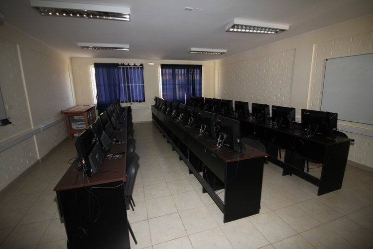 ESTUDIANTES DEL VALLE DE ELQUI VALORAN NUEVA ESCUELA NEFTALÍ REYES