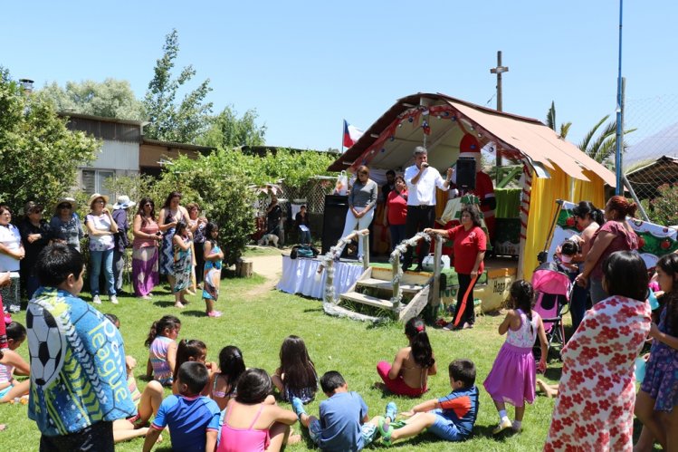 INTENDENTE IBÁÑEZ SALUDA A SINDICATO DE MANIPULADORAS DE ALIMENTOS DE LA SERENA Y VICUÑA