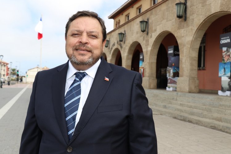 INTENDENTA LUCÍA PINTO DEFINE LINEAMIENTOS DE TRABAJO JUNTO A SUS TRES GOBERNADORES PROVINCIALES