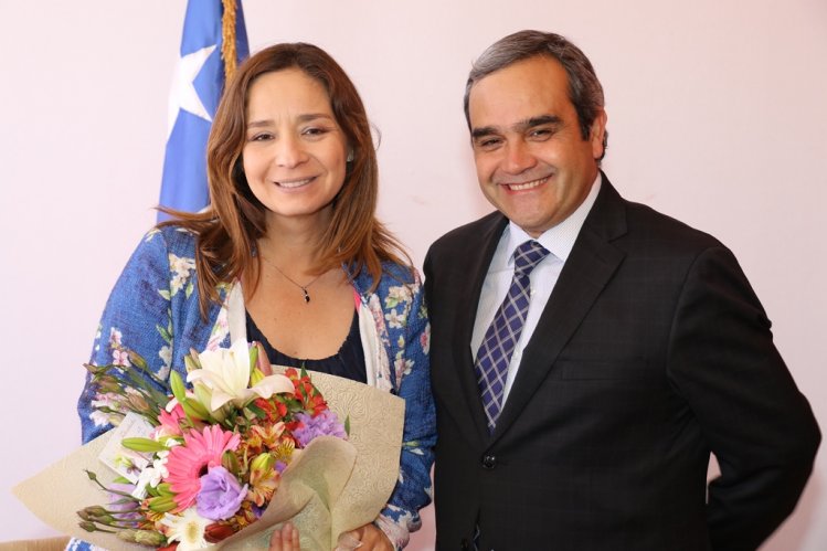 CONSEJO REGIONAL EN PLENO Y MUNICIPIOS ENTRE LOS SALUDOS PROTOCOLARES A LA INTENDENTA LUCÍA PINTO