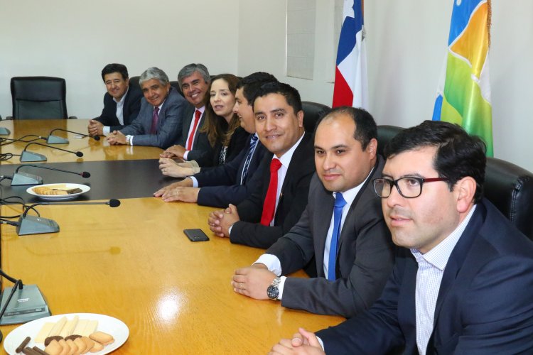 INTENDENTA LUCÍA PINTO Y ALCALDES ABORDAN LOS PRINCIPALES DESAFÍOS DE LOS MUNICIPIOS