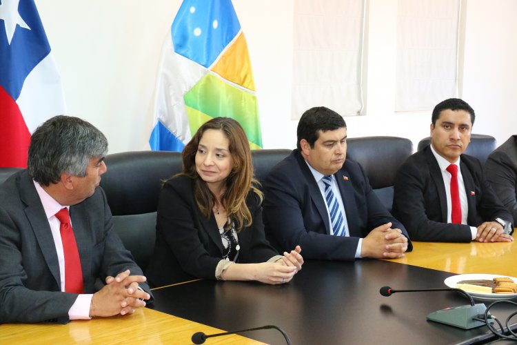 INTENDENTA LUCÍA PINTO Y ALCALDES ABORDAN LOS PRINCIPALES DESAFÍOS DE LOS MUNICIPIOS