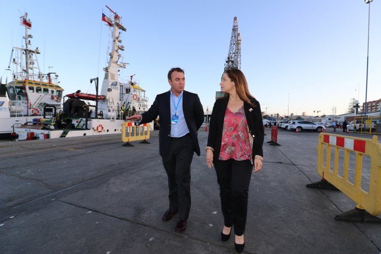 INTENDENTA LUCÍA PINTO CONOCE EN DETALLE PROYECTO DE AMPLIACIÓN DEL PUERTO DE COQUIMBO