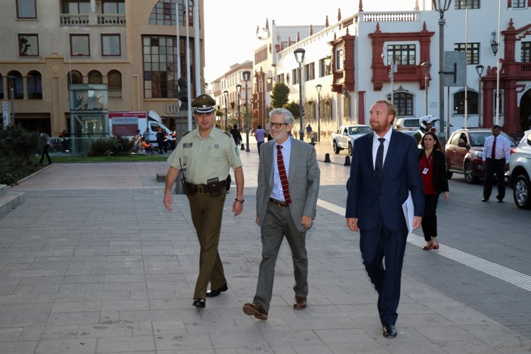 GOBIERNO REIMPULSARÁ PROYECTO PARA PROTEGER EL FARO MONUMENTAL DE LA SERENA