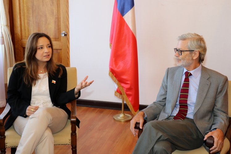 GOBIERNO REIMPULSARÁ PROYECTO PARA PROTEGER EL FARO MONUMENTAL DE LA SERENA