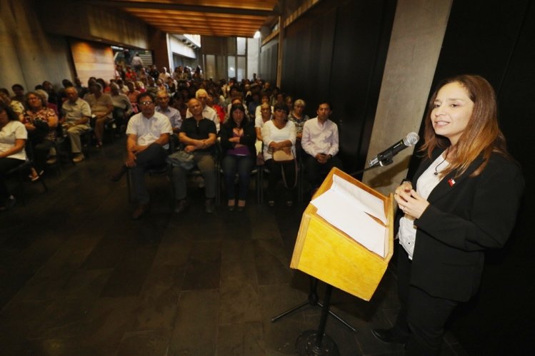 INTENDENTA PINTO SE REÚNE CON ADULTOS MAYORES EN SU PRIMERA VISITA A SALAMANCA