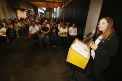 INTENDENTA PINTO SE REÚNE CON ADULTOS MAYORES EN SU PRIMERA VISITA A SALAMANCA