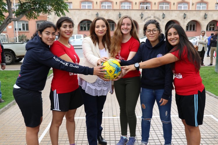 LA SERENA VIVE SU FIESTA DEPORTIVA POR LA COPA AMÉRICA FEMENINA 2018