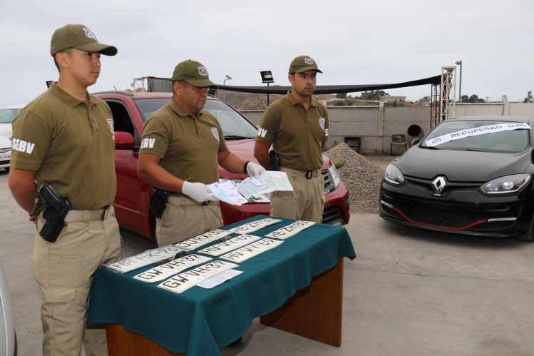 OPERATIVO DE CARABINEROS DESARTICULA BANDA ESPECIALIZADA EN LA CLONACIÓN DE VEHÍCULOS