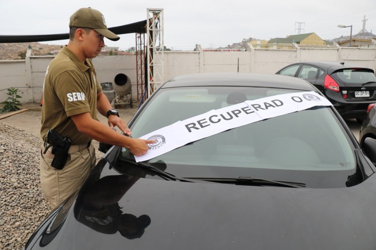 OPERATIVO DE CARABINEROS DESARTICULA BANDA ESPECIALIZADA EN LA CLONACIÓN DE VEHÍCULOS