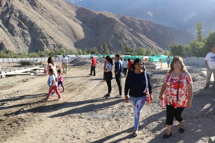 VECINOS DEL COMITÉ LOS ACACIOS DE PAIHUANO CONTARÁN CON VIVIENDAS SUSTENTABLES