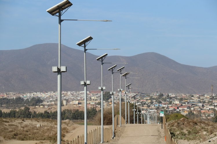 INAUGURAN NUEVA VÍA DE EVACUACIÓN PARA HABITANTES DE CALETA SAN PEDRO