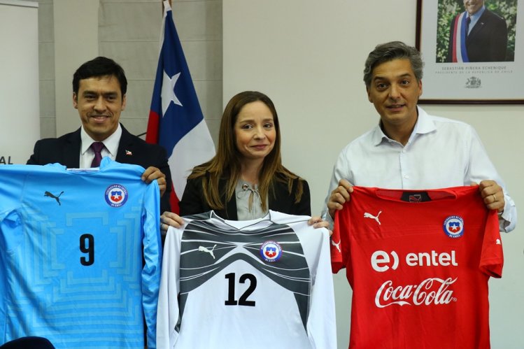 FEDERACIÓN DE FÚTBOL Y ANFP DONAN MÁS DE 10 MIL PRENDAS E IMPLEMENTACIÓN DEPORTIVA PARA LA REGIÓN DE COQUIMBO