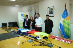 FEDERACIÓN DE FÚTBOL Y ANFP DONAN MÁS DE 10 MIL PRENDAS E IMPLEMENTACIÓN DEPORTIVA PARA LA REGIÓN DE COQUIMBO