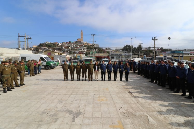 GOBIERNO, CARABINEROS Y POLICÍA DE INVESTIGACIONES REALIZAN POTENTE DESPLIEGUE EN SECTOR DE BAQUEDANO