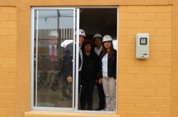 FAMILIAS DEL SECTOR “EL SAUCE” DE COQUIMBO CONOCIERON EL PILOTO DE SU FUTURA VIVIENDA