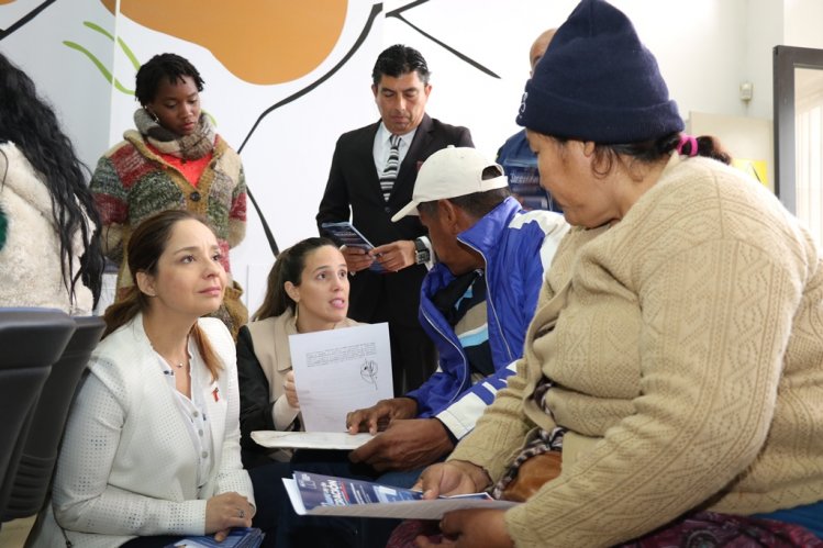 AUTORIDADES REGIONALES LLAMAN A INMIGRANTES A REGULARIZAR SUS PAPELES DE RESIDENCIA