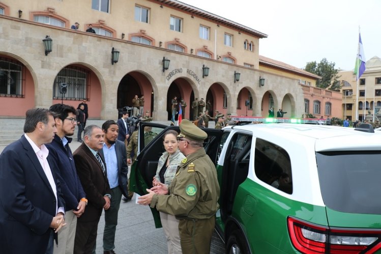 CARABINEROS REPONE 11 VEHÍCULOS POLICIALES PARA REFORZAR SUS SERVICIOS DE SEGURIDAD PÚBLICA