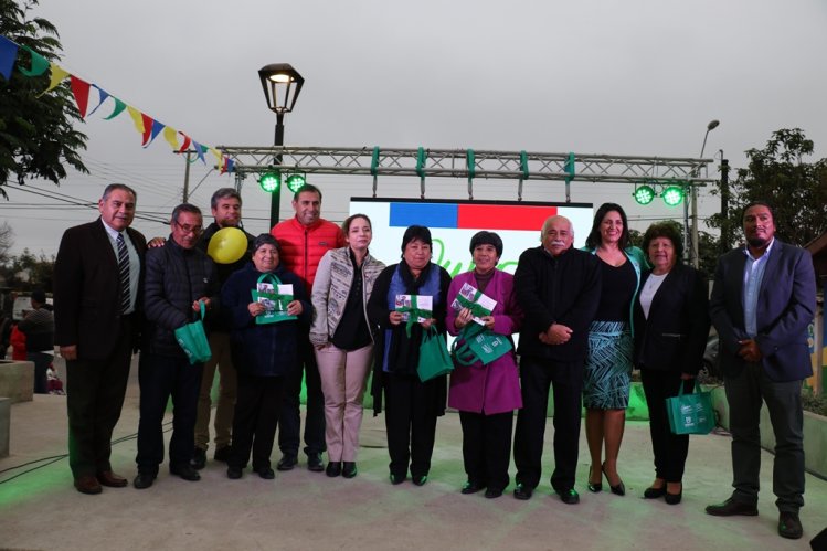 VECINOS DE LA POBLACIÓN JUAN XXIII CELEBRARON LA NUEVA IMAGEN DE SU BARRIO