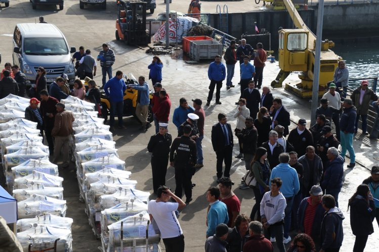 NUEVOS EQUIPOS DE RESPIRACIÓN MEJORARÁN LA SEGURIDAD Y EL TRABAJO DE LOS BUZOS MARISCADORES