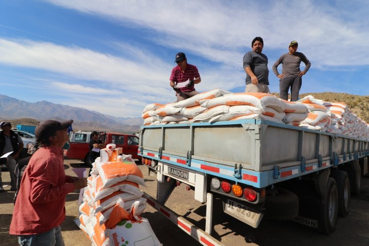 GOBIERNO LLEGA CON APOYO PRODUCTIVO Y ALIMENTACIÓN PARA EL GANADO EN COMBARBALÁ