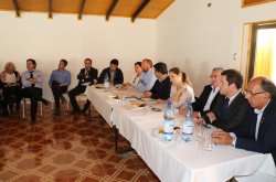 GOBIERNO Y VECINOS DE CAIMANES INICIAN MESAS DE TRABAJO TRAS AÑOS DE ABANDONO