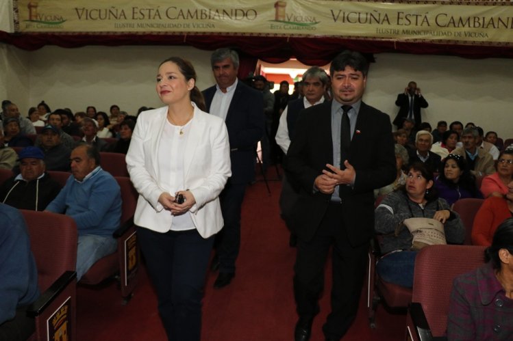 GOBIERNO ENTREGA APOYO ECONÓMICO A PRODUCTORES AGRÍCOLAS DE VICUÑA PARA POTENCIAR SUS EMPRENDIMIENTOS