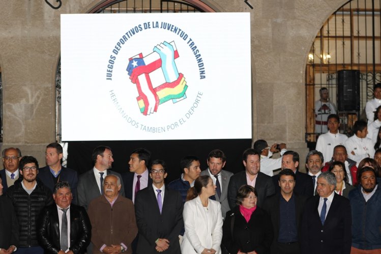 CON LA LLAMA OLÍMPICA Y JURAMENTO A DEPORTISTAS COQUIMBO Y ATACAMA INAUGURAN LOS JUDEJUT 2018