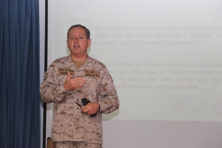 GOBIERNO Y EJÉRCITO COORDINAN Y POTENCIAN TRABAJO DE RESPUESTA ANTE EMERGENCIAS