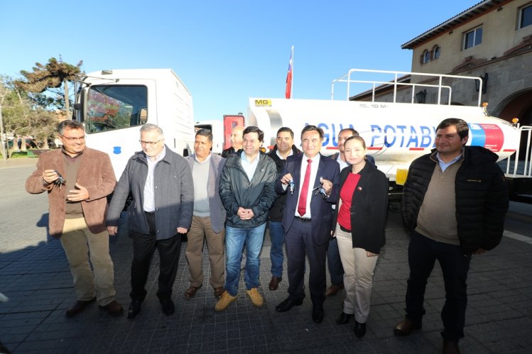 NUEVOS CAMIONES ALJIBE REFORZARÁN ENTREGA DE AGUA POTABLE EN CANELA Y SALAMANCA