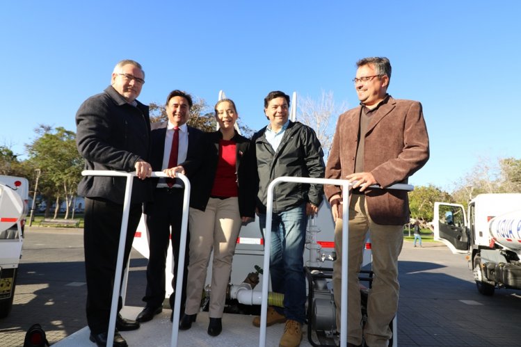 NUEVOS CAMIONES ALJIBE REFORZARÁN ENTREGA DE AGUA POTABLE EN CANELA Y SALAMANCA