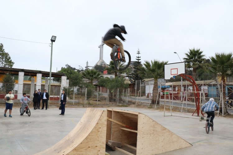 ADULTOS MAYORES DESTACARON MEDIDAS ANUNCIADAS POR LA PRIMERA DAMA PARA UN ENVEJECIMIENTO POSITIVO