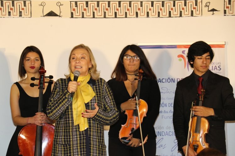 ADULTOS MAYORES DESTACARON MEDIDAS ANUNCIADAS POR LA PRIMERA DAMA PARA UN ENVEJECIMIENTO POSITIVO