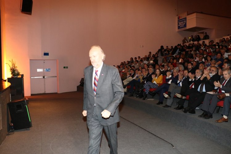 MINISTRO DE MINERÍA REALIZA SU PRIMERA CUENTA PÚBLICA EN LA COMUNA DE OVALLE